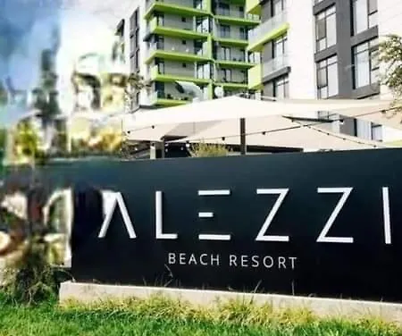 Golden Sands Premium Piscina Interioara Incalzita Langa Plaja Navodari