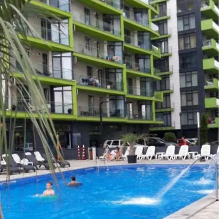 Golden Sands Premium Piscina Interioara Incalzita Langa Plaja Apartamento Năvodari