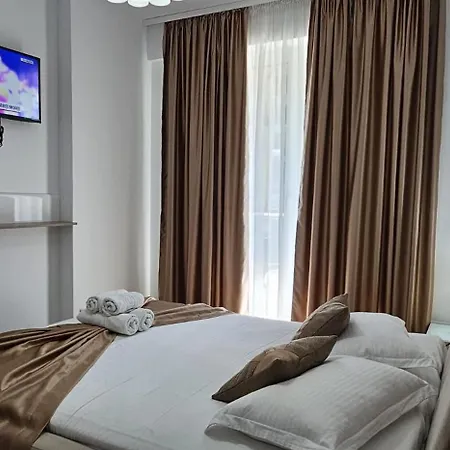 Golden Sands Premium Piscina Interioara Incalzita Langa Plaja *