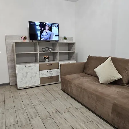 Apartment Golden Sands Premium Piscina Interioara Incalzita Langa Plaja Navodari