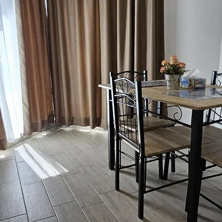 Golden Sands Premium Piscina Interioara Incalzita Langa Plaja *