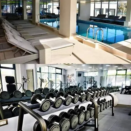 Golden Sands Premium Piscina Interioara Incalzita Langa Plaja Năvodari