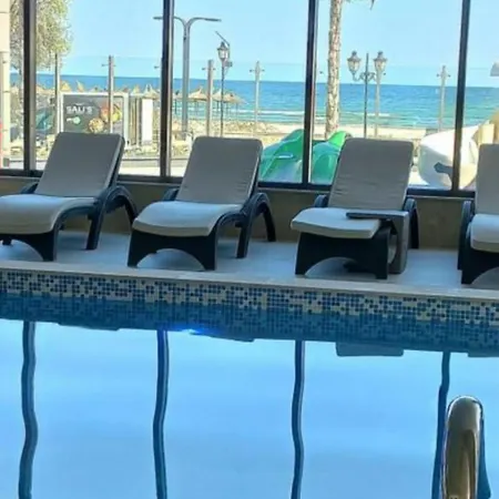 Golden Sands Premium Piscina Interioara Incalzita Langa Plaja * Navodari