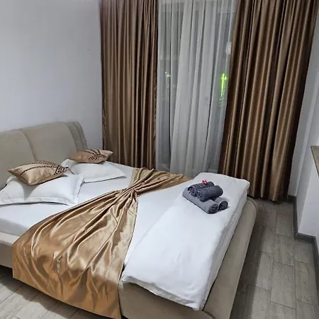 Golden Sands Premium Piscina Interioara Incalzita Langa Plaja Apartamento