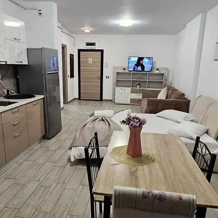Golden Sands Premium Piscina Interioara Incalzita Langa Plaja