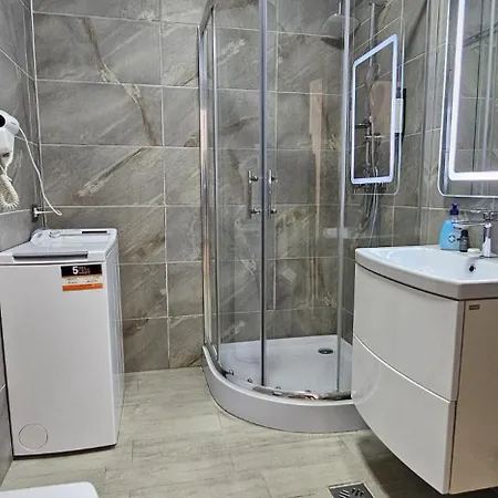 Golden Sands Premium Piscina Interioara Incalzita Langa Plaja Apartamento Năvodari